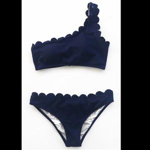 Brand *NEW* Cupshe scalloped bikini